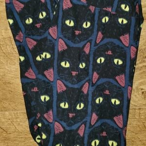 LuLaRoe Pants - Lularoe one size leggings, cat print LuLaRoe Pants - Lularoe one size leggings, cat print